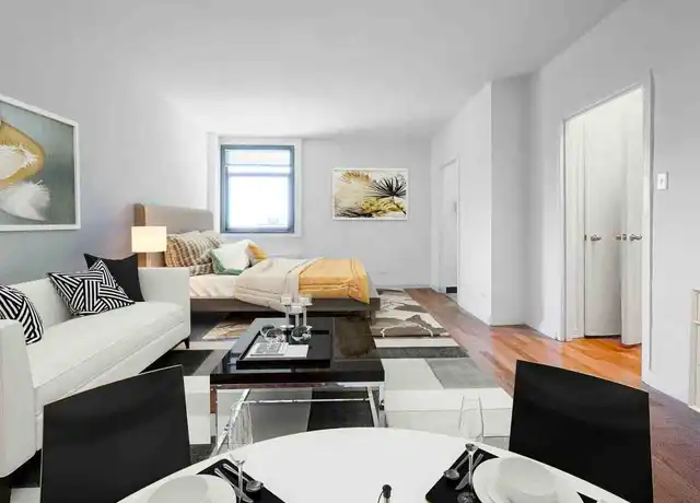 Property at 4 Park Ave Unit 20T, New York, NY, 10016, 0 beds, 1 bath, [object Object]
