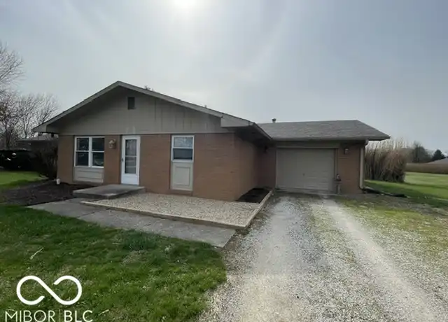 Property at 1200 Richfield Ln, Avon, IN, 46123, 2 beds, 1 bath, [object Object]