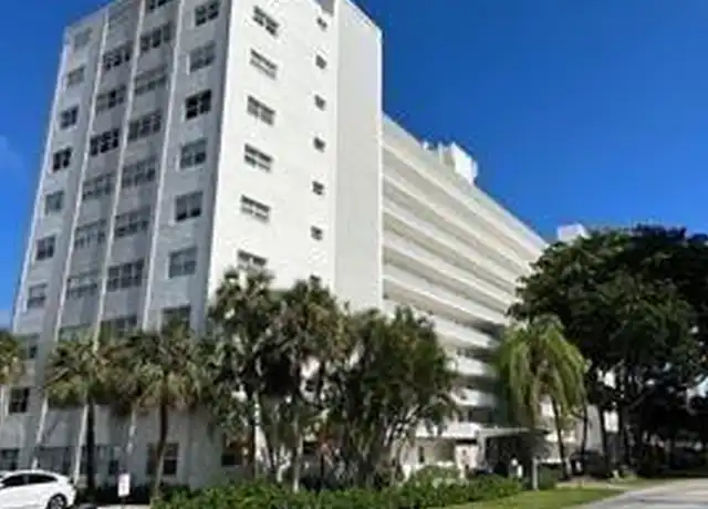 Property at 2555 NE 11th St #204, Fort Lauderdale, FL, 33304, 1 bed, 1 bath, [object Object]