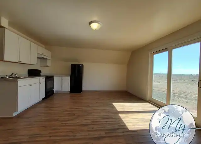 Property at 396 N 300 Rd W Unit 2, Jerome, ID, 83338, 2 beds, 1 bath, [object Object]