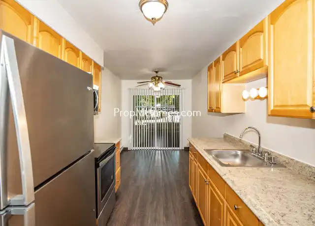 Property at 5008 SE Woodward St Unit 3, Portland, OR, 97206, 1 bed, 1 bath, [object Object]