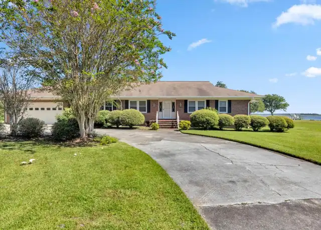 Property at 130 Leslie Dr, Hubert, NC, 28539, 3 beds, 2.5 baths, [object Object]