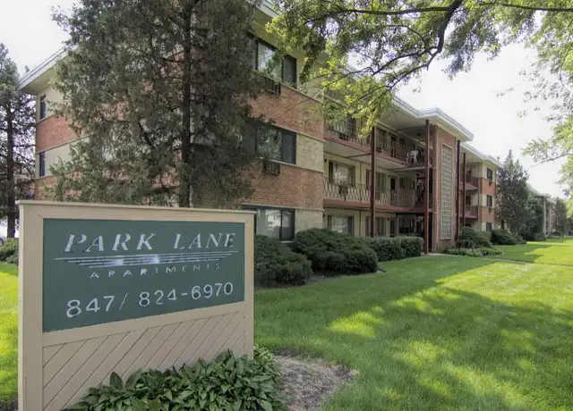 Photo of 2051 Ash St, Des Plaines, IL 60018