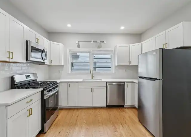 Property at 7 Hawthorne St Unit 1, Everett, MA, 02149, 3 beds, 1 bath, [object Object]