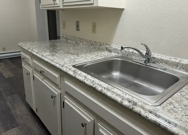 Property at Middle Grove Apartments - 4880 Silverton Rd NE, Salem, OR, 97305, 1 bed, 1 bath, [object Object]