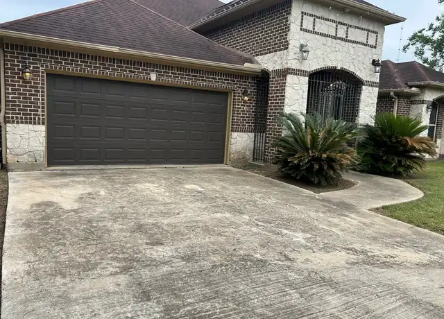 Property at 6118 Grapevine St, Houston, TX, 77085, 5 beds, 4.5 baths, [object Object]