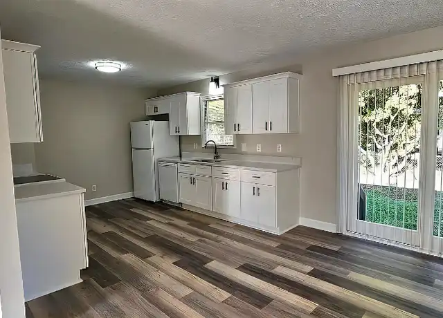 Property at 620 Kristen Cir, Conway, SC, 29526, 3 beds, 1.5 baths, [object Object]