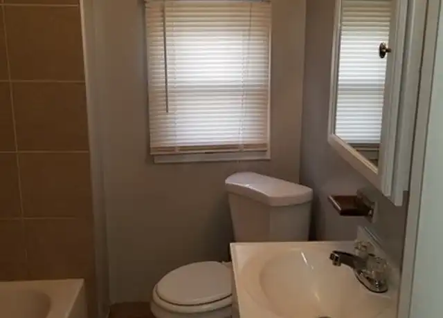 Property at 336 16th Ave NE Unit 1, Minneapolis, MN, 55413, 2 beds, 1 bath, [object Object]