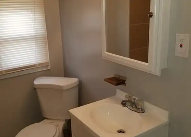 Property at 336 16th Ave NE Unit 1, Minneapolis, MN, 55413, 2 beds, 1 bath, [object Object]