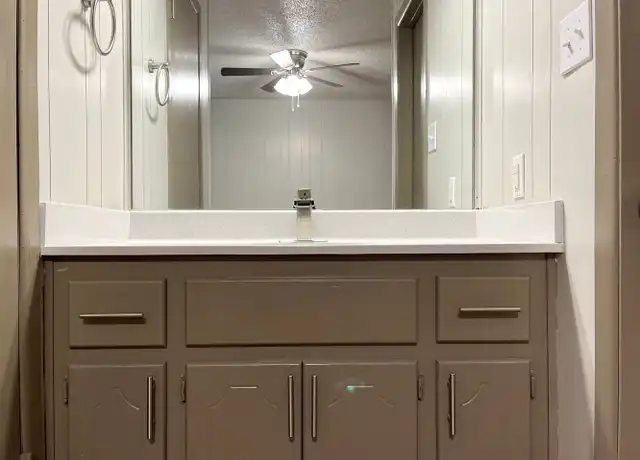 Property at 301 E 4th St Unit 1, Weslaco, TX, 78596, 1 bed, 1 bath, [object Object]