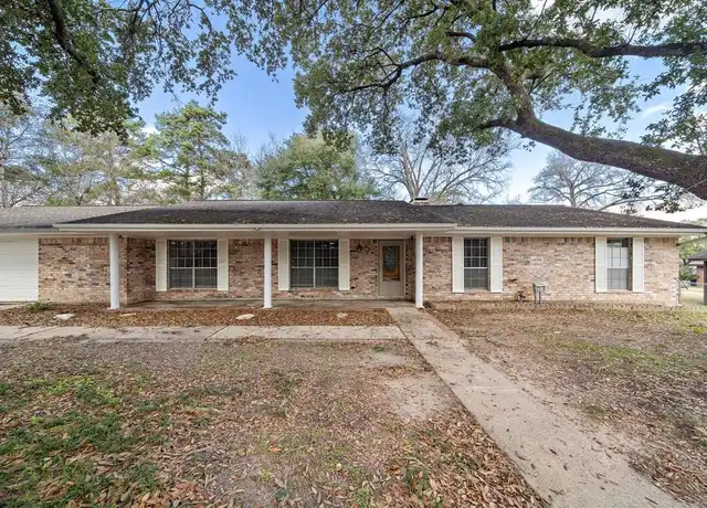 Property at 1104 Hillcrest Dr, Conroe, TX, 77301, 4 beds, 3 baths, [object Object]