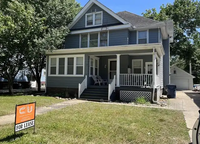 Property at 407 W Green St Unit 3, Champaign, IL, 61820, 1 bed, 1 bath, [object Object]