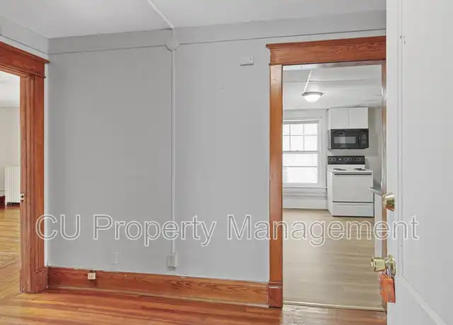 Property at 407 W Green St Unit 3, Champaign, IL, 61820, 1 bed, 1 bath, [object Object]