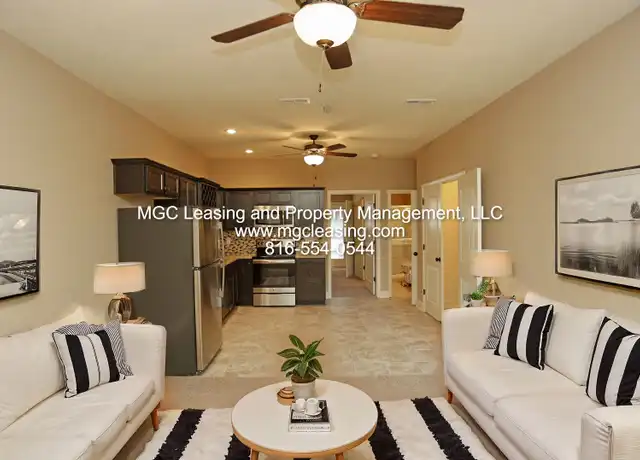 Property at 2202 SW Suncatcher Rd, Lee's Summit, MO, 64082, 3 beds, 2 baths, [object Object]