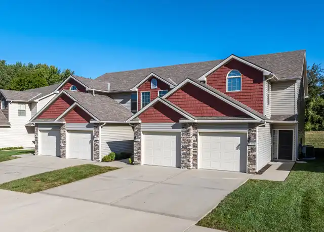 Property at 2202 SW Suncatcher Rd, Lee's Summit, MO, 64082, 3 beds, 2 baths, [object Object]