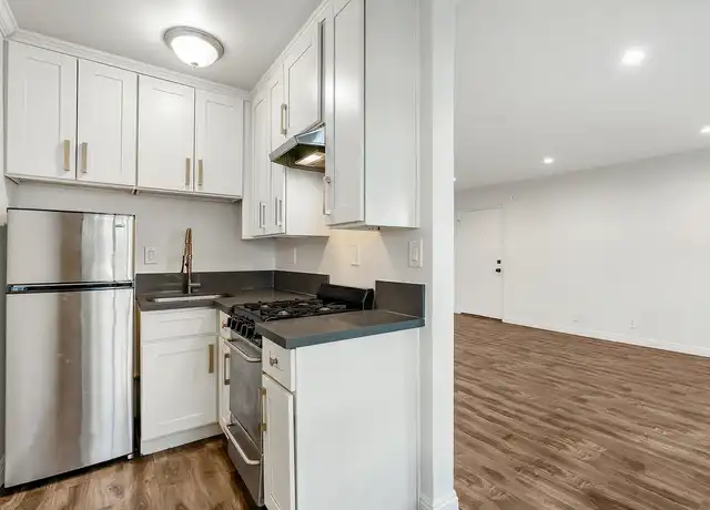 Property at Hollywood Biltmore - 1745 N Orange Dr, Los Angeles, CA, 90028, 0-1 beds, 1 bath, [object Object]
