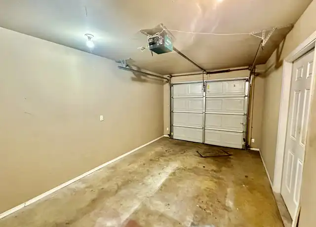 Property at 1431 W Junction St, Fayetteville, AR, 72701, 3 beds, 2.5 baths, [object Object]