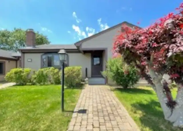Property at 109 Morrison Ave, Middletown, RI, 02842, 3 beds, 2 baths, [object Object]