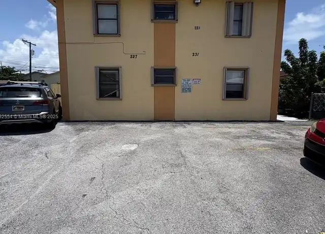 Property at 231 E 7th St Unit 101, Hialeah, FL, 33010, 2 beds, 1 bath, [object Object]