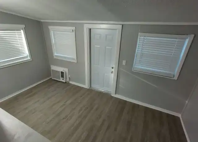 Property at 4611 N Hubert Ave Unit 13, Tampa, FL, 33614, 2 beds, 1 bath, [object Object]