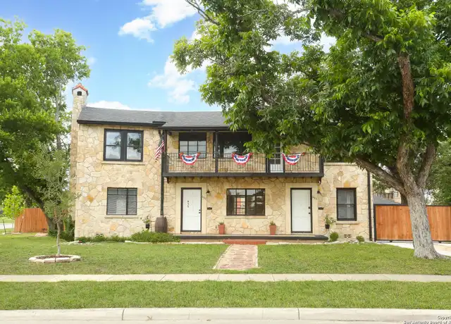 Property at 635 Donaldson Ave, San Antonio, TX, 78201, 2 beds, 1 bath, [object Object]