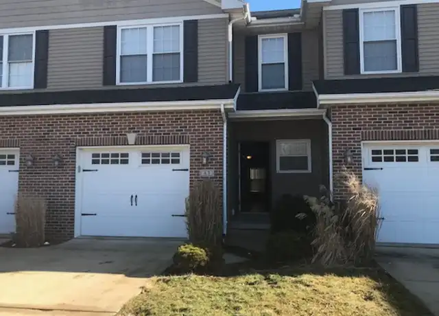 Property at 1604 S Division St Unit B3, Mahomet, IL, 61853, 3 beds, 2.5 baths, [object Object]