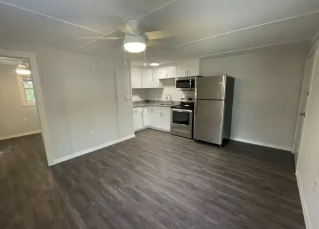 Property at 823 NW 4th Ave, Gainesville, FL, 32601, 1 bed, 1 bath, [object Object]