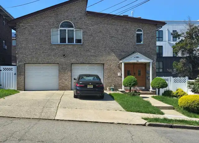 Property at 70 W Edsall Ave Unit 1st Fl, Palisades Park, NJ, 07650, 2 beds, 1 bath, [object Object]