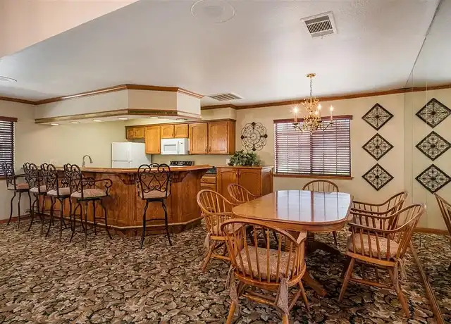 Property at Oxford Park Apartments - 7350 N Cedar Ave, Fresno, CA, 93720, 1 bed, 1 bath, [object Object]