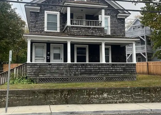 Property at 99 Poquonnock Rd Unit 2, Groton, CT, 06340, 2 beds, 1 bath, [object Object]
