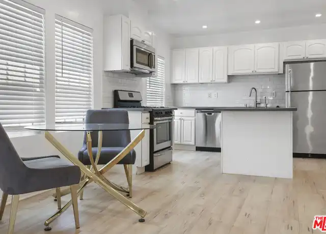 Property at 933 N Fairfax Ave Unit 1, West Hollywood, CA, 90046, 2 beds, 1 bath, [object Object]