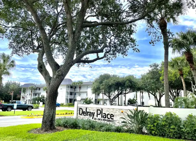 Property at 230 SE 10th St, Delray Beach, FL, 33483, 2 beds, 2 baths, [object Object]