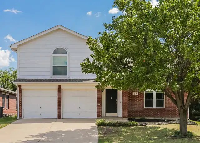 Property at 10229 Dawson Trl, Fort Worth, TX, 76108, 4 beds, 3 baths, [object Object]