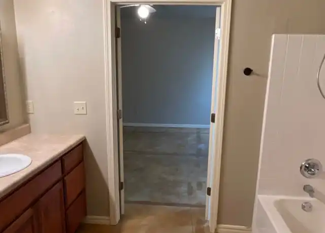 Property at 1611 NW 16th St, Oklahoma City, OK, 73106, 2 beds, 2 baths, [object Object]
