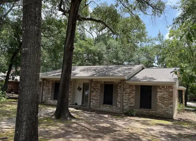 Property at 1 Flint St, Conroe, TX, 77301, 3 beds, 2 baths, [object Object]