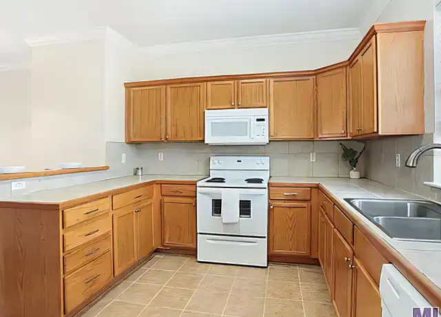 Property at 1500 Brightside Dr Unit F6, Baton Rouge, LA, 70820, 4 beds, 3.5 baths, [object Object]