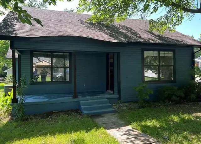 Property at 215 N Morrow St, Blue Ridge, TX, 75424, 3 beds, 2 baths, [object Object]