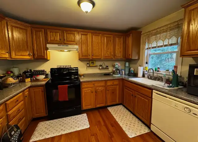 Property at 140 Hanover Versailles Rd #6, Baltic, CT, 06330, 2 beds, 1 bath, [object Object]