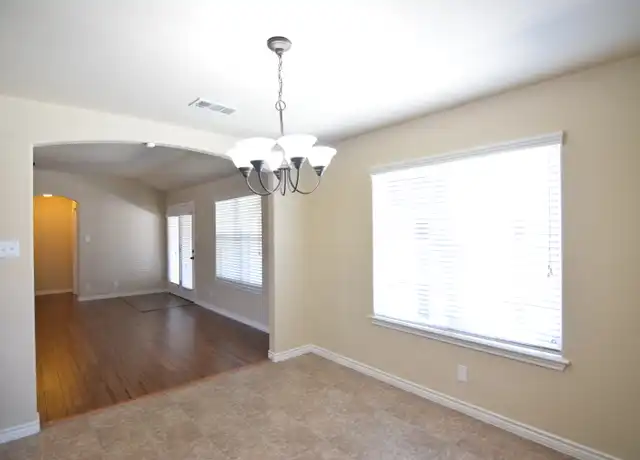 Property at 304 E Little Dipper, Killeen, TX, 76542, 4 beds, 2 baths, [object Object]