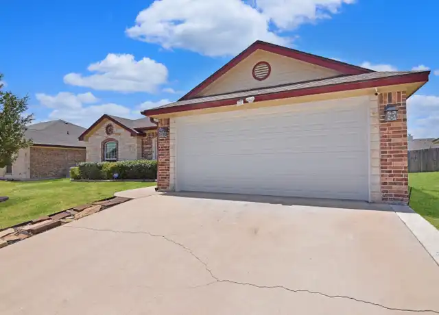 Property at 304 E Little Dipper, Killeen, TX, 76542, 4 beds, 2 baths, [object Object]