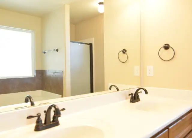 Property at 304 E Little Dipper, Killeen, TX, 76542, 4 beds, 2 baths, [object Object]