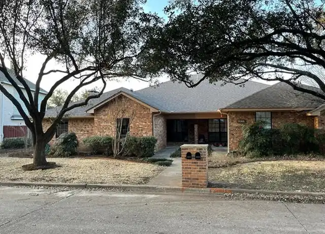 Property at 4021 Morman Ln, Addison, TX, 75001, 3 beds, 2 baths, [object Object]