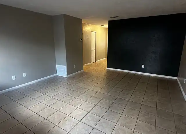 Property at 7305 SW 42nd Pl Unit C, Gainesville, FL, 32608, 2 beds, 1 bath, [object Object]