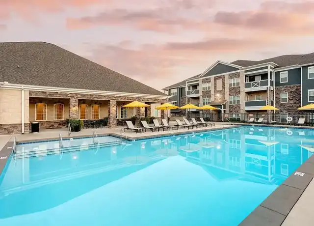 Property at Pointe at Five Oaks - 200 Five Oaks Blvd, Lebanon, TN, 37087, 2 beds, 2 baths, [object Object]