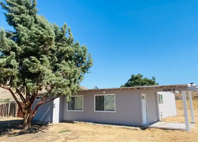 Property at 24729 Roxbury Rd Unit A, Apple Valley, CA, 92307, 3 beds, 2 baths, [object Object]