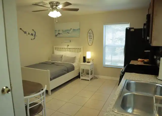 Property at 807 Adams St, Lakeland, FL, 33815, 1 bed, 1 bath, [object Object]
