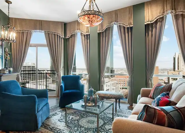 Property at 500 Throckmorton St, Fort Worth, TX, 76102, 1 bed, 1 bath, [object Object]