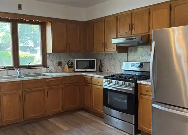 Property at 203 Terrace Ave Unit 1, Hasbrouck Heights, NJ, 07604, 3 beds, 1 bath, [object Object]