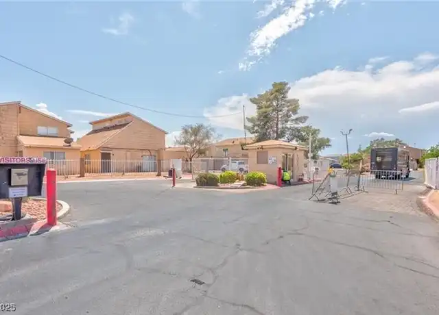 Property at 5235 Golden Ln Unit C, Las Vegas, NV, 89119, 3 beds, 2 baths, [object Object]