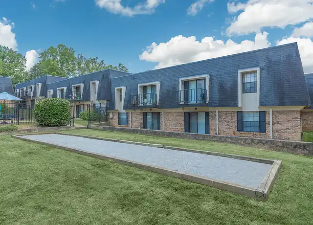 Property at Ledford at Hamilton Place - 1701 N Concord Rd, Chattanooga, TN, 37421, 1-2 bed, 1-1.5 bath, [object Object]